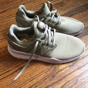 New balance sneaker